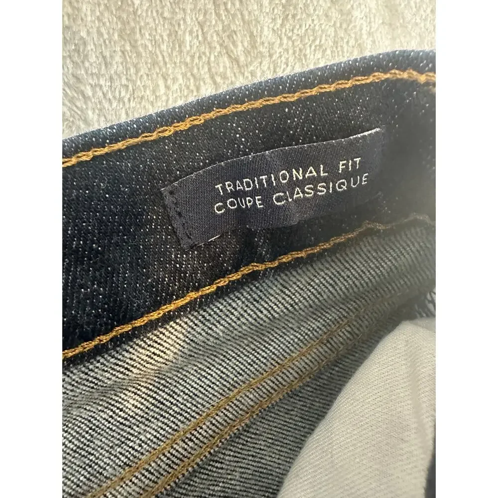 Lands’ End Men’s 5 Pocket Denim Jeans – Traditional Fit – Size 35